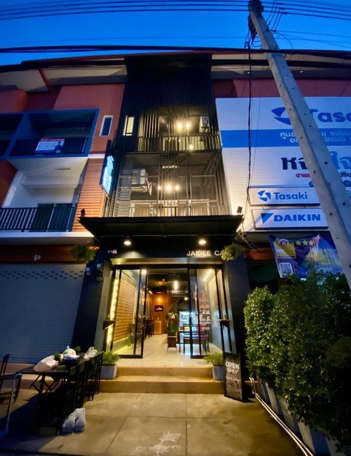 Jaidee Cafe & Hostel Chiangrai Ban Fang Min Εξωτερικό φωτογραφία